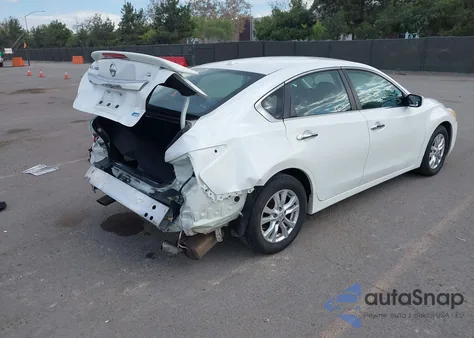 2014 Nissan Altima 2.5 S z USA, uszkodzony, nr VIN 1N4AL3AP9EN231195